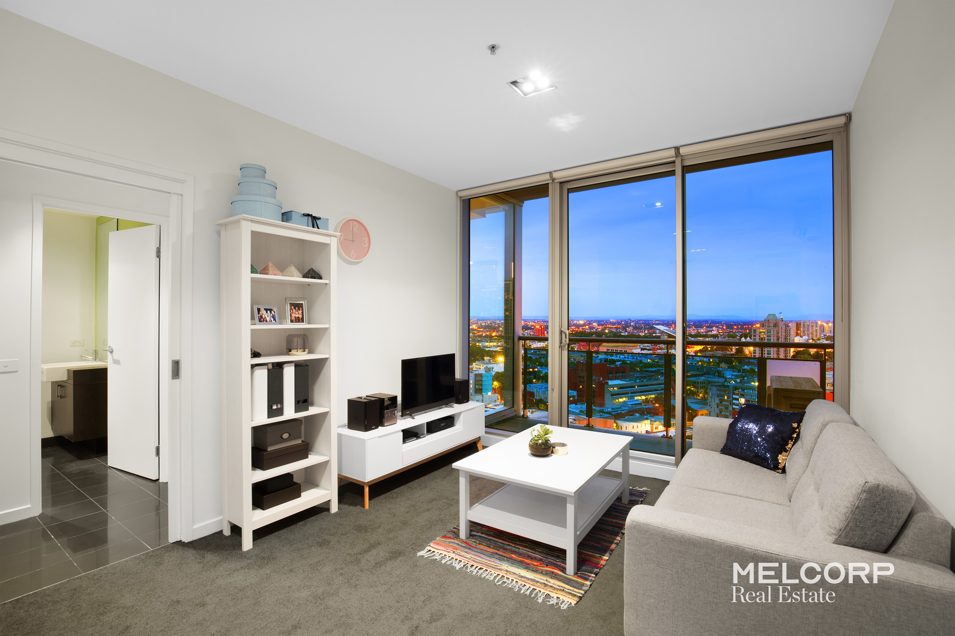 2404/483 Swanston Street